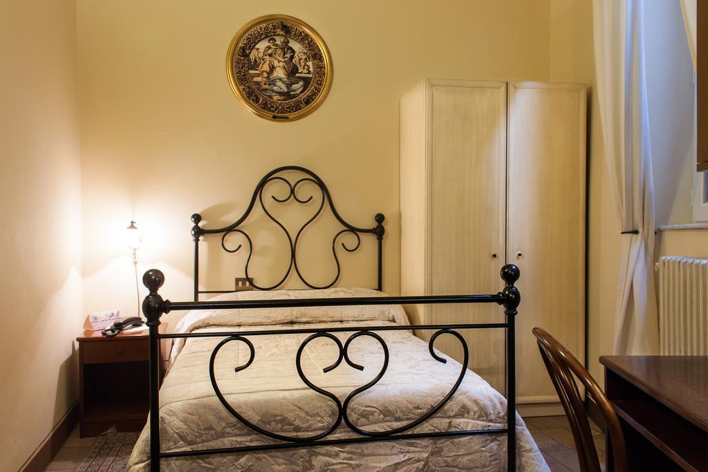Albergo Il Giglio Montalcino Habitación foto