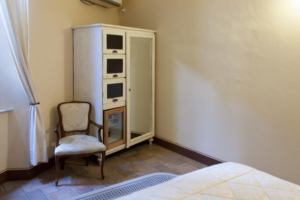 Albergo Il Giglio Montalcino Habitación foto