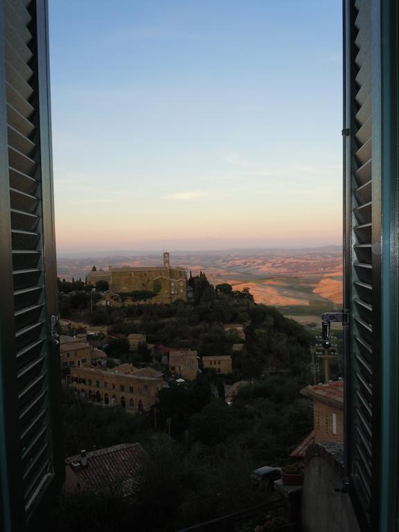 Albergo Il Giglio Montalcino Exterior foto